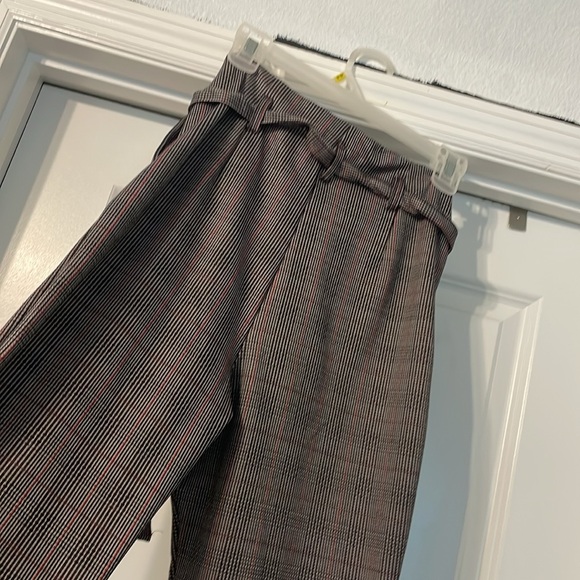 Pants - Picture 5 of 8